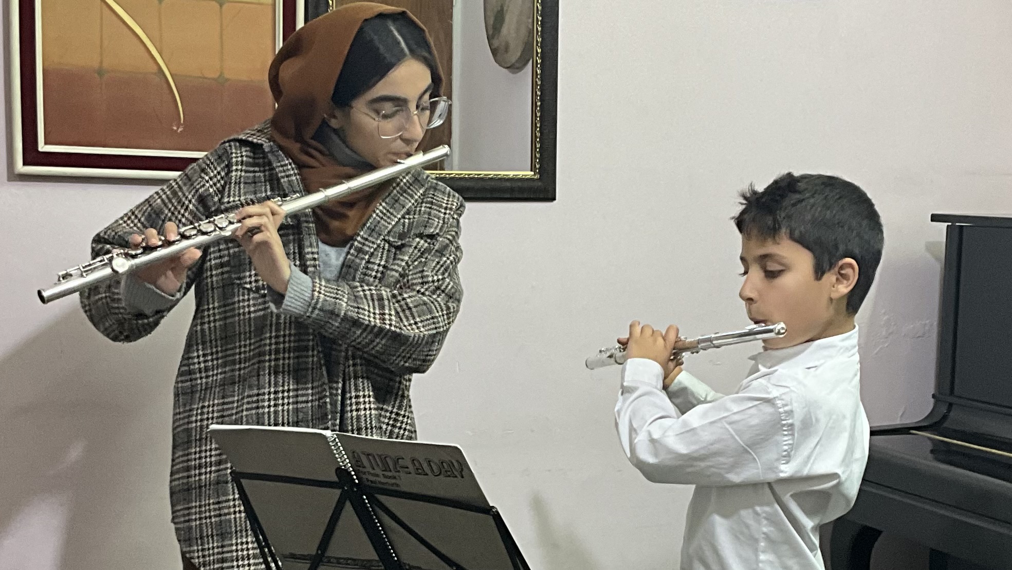 برگزاری کلاس های فلوت کلید دار در آموزشگاه موسیقی اردیبهشت